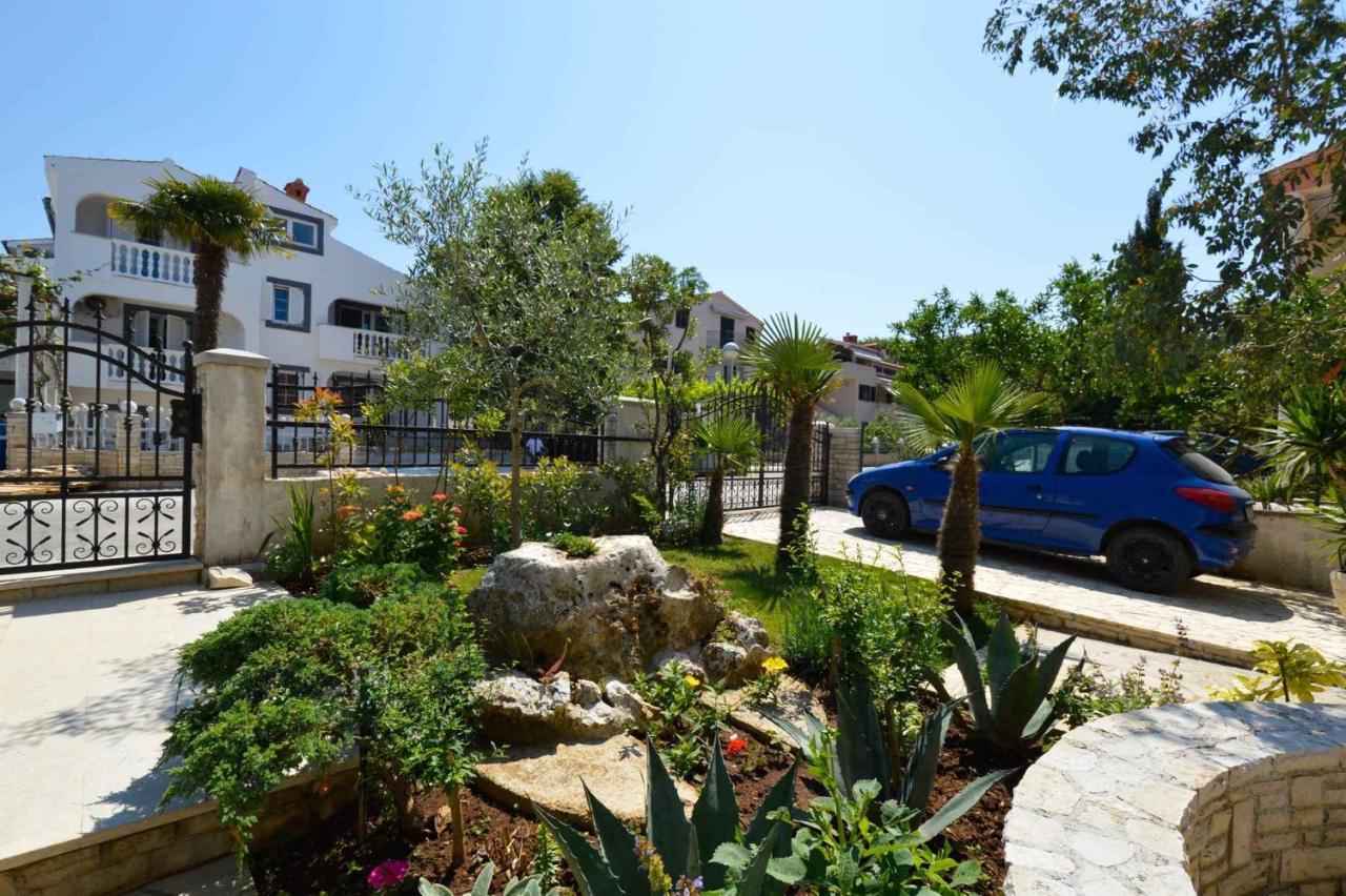 Apartment Silvia By Interhome Pula Exterior photo