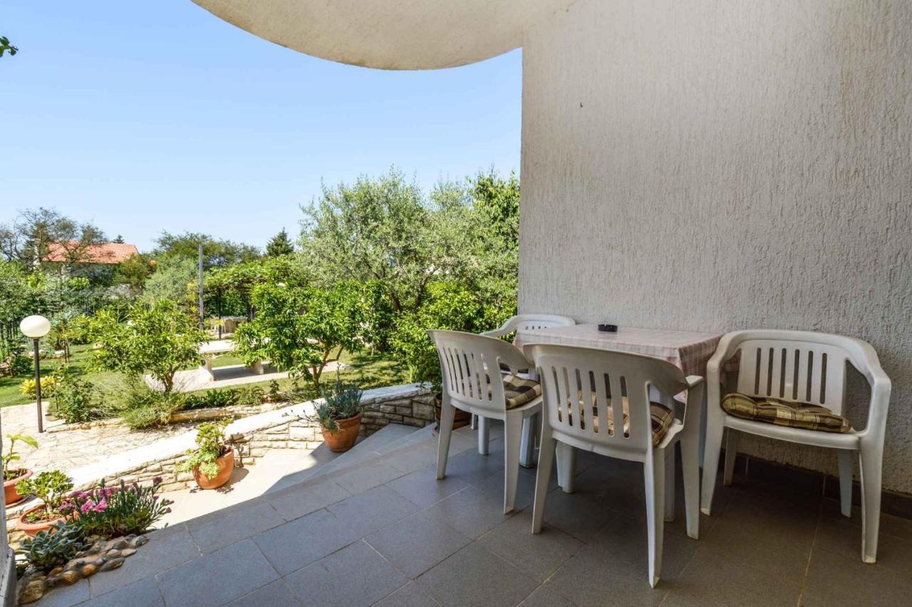 Apartment Silvia By Interhome Pula Exterior photo