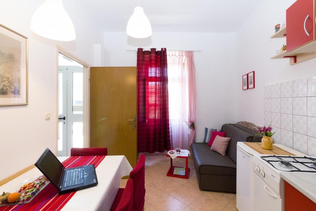 Apartment Silvia By Interhome Pula Exterior photo